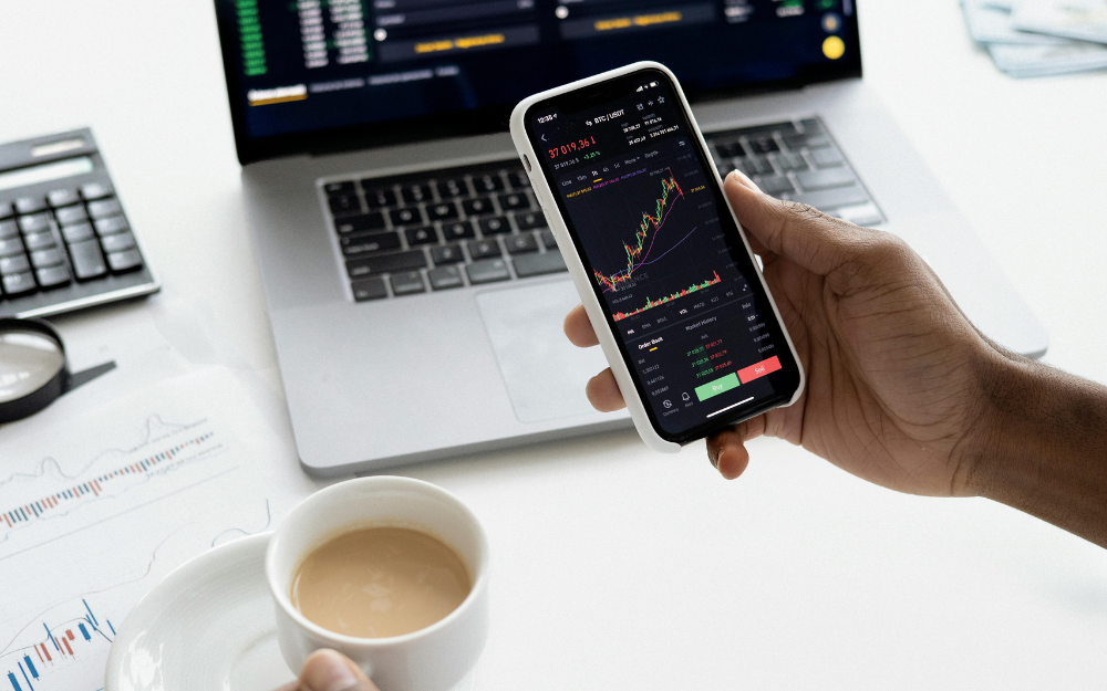 Can share market investors predict the future?